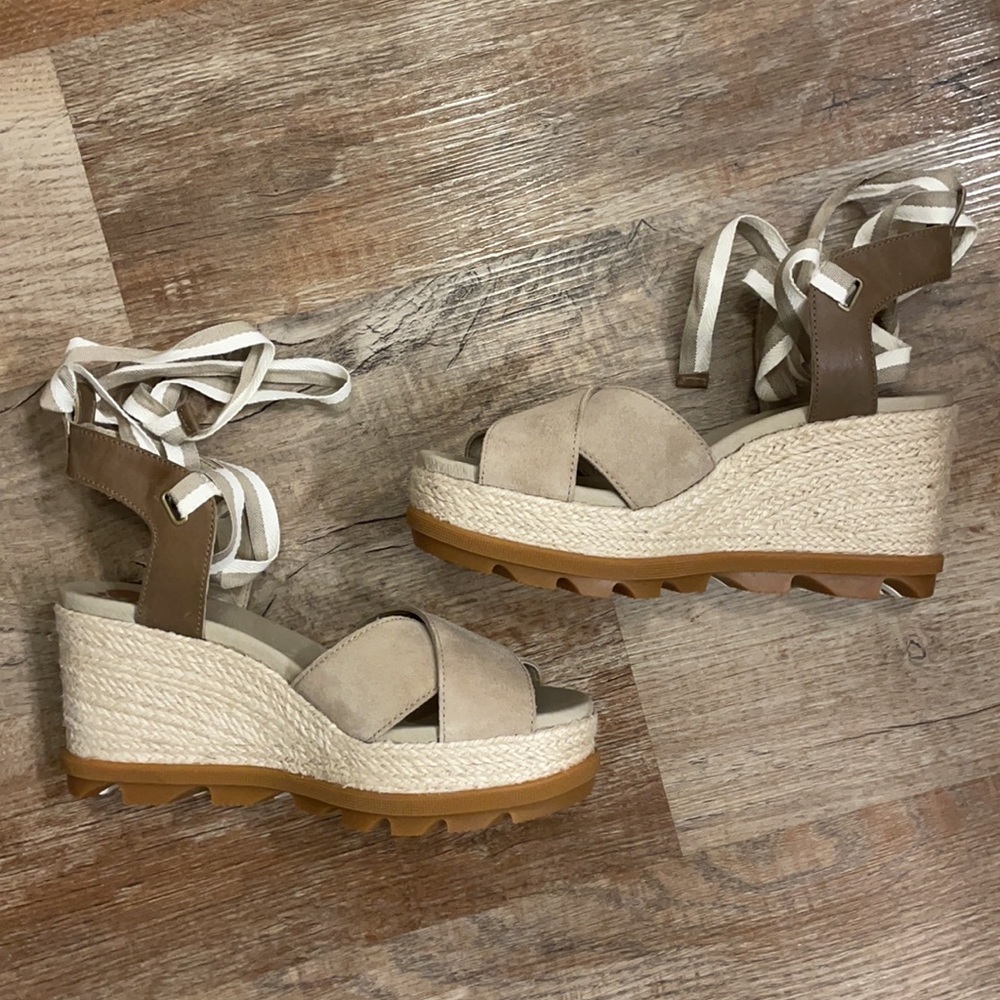 Sorel Joanie II Ankle Lace - Picture 2 of 4
